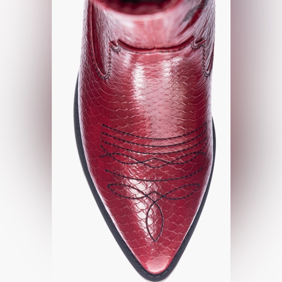Dirty Laundry Josea Cowboy Boot (Women) in red - Picture 6 of 11